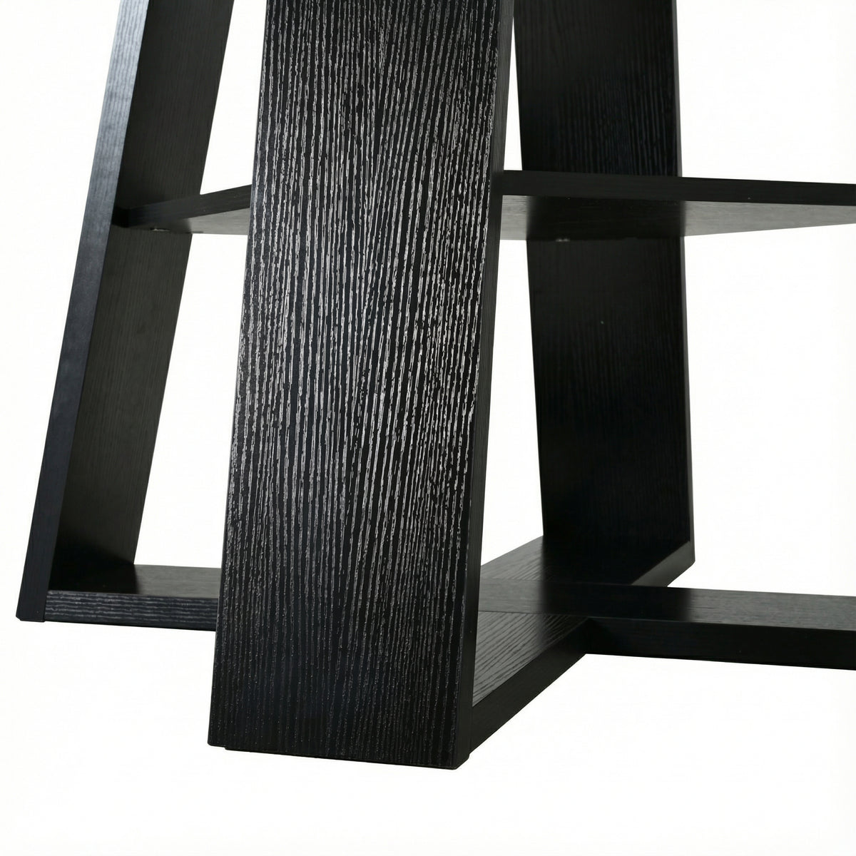 Close-up of the black cross base center column and stretcher