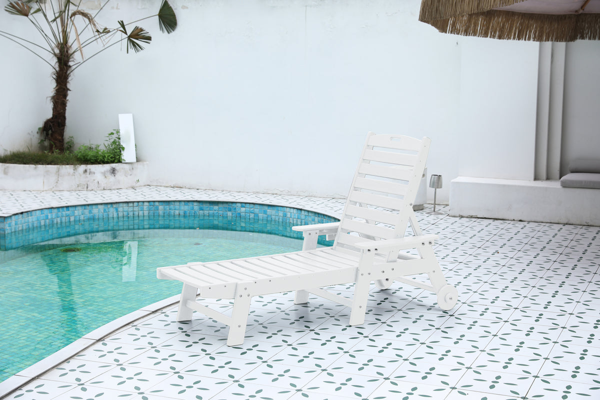 White HDPE Outdoor Chaise Lounge