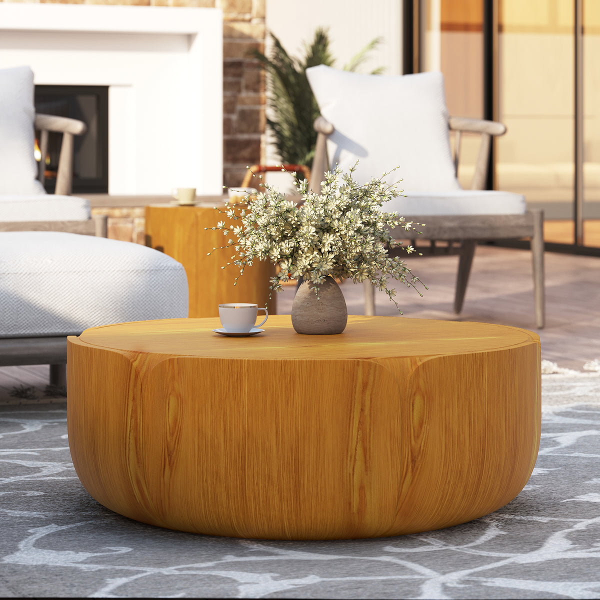 Natural Round Outdoor Coffee Table, 35.6 in Wide