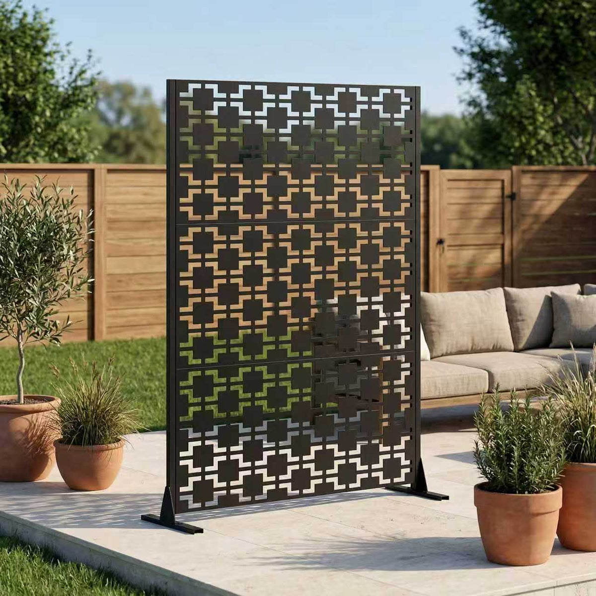 Black Metal Outdoor Privacy Screen